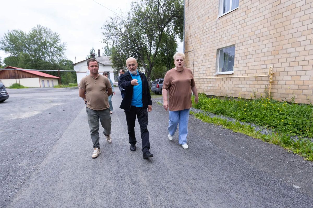 Элиссан Шандалович: В Марциальных водах завершили ремонт дороги Элиссан Шандалович: В Марциальных водах завершили ремонт дороги
