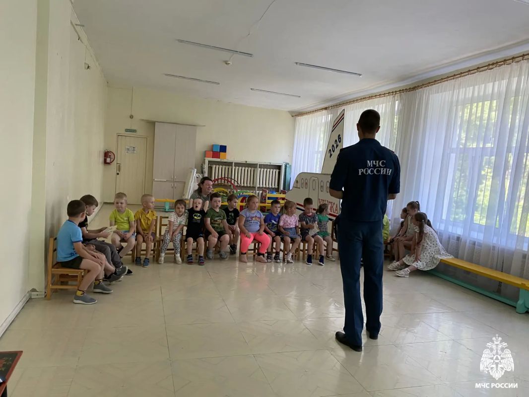 Воспитанникам «Березка» города Питкяранта рассказали о пожарной безопасности Воспитанникам «Березка» города Питкяранта рассказали о пожарной безопасности