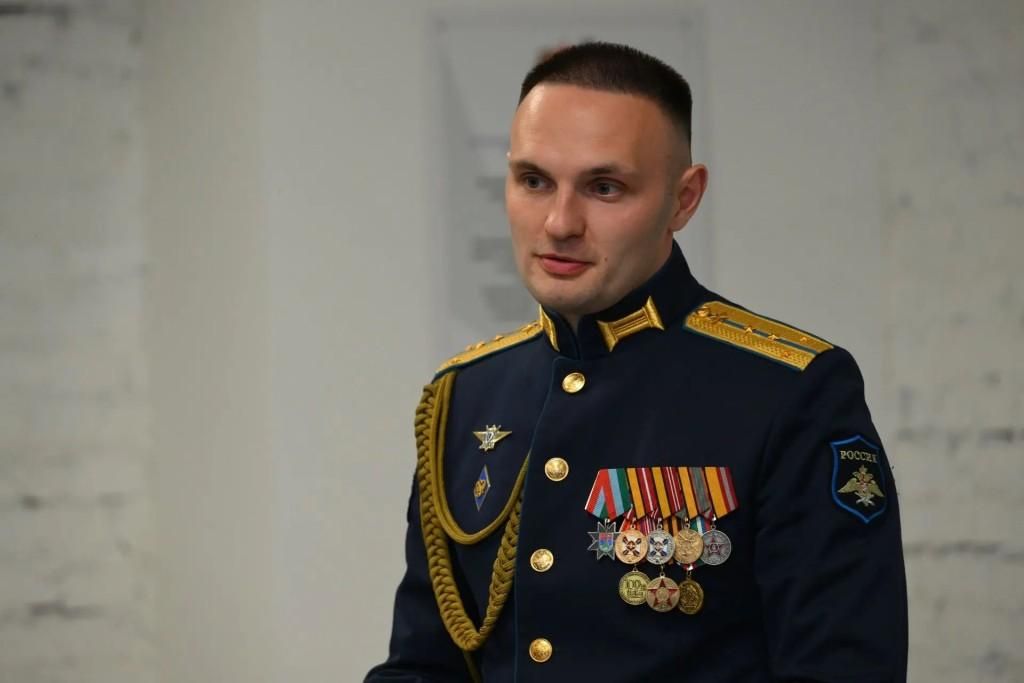 Артур Парфенчиков и Герой России Евгений Поддубный встретились с ветеранами СВО и членами их семей Артур Парфенчиков и Герой России Евгений Поддубный встретились с ветеранами СВО и членами их семей