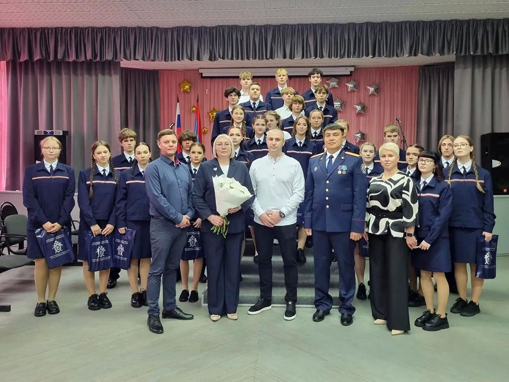 В День знаний сотрудники регионального следственного управления приняли участие в открытии профильных кадетских классов СК России В День знаний сотрудники регионального следственного управления приняли участие в открытии профильных кадетских классов СК России