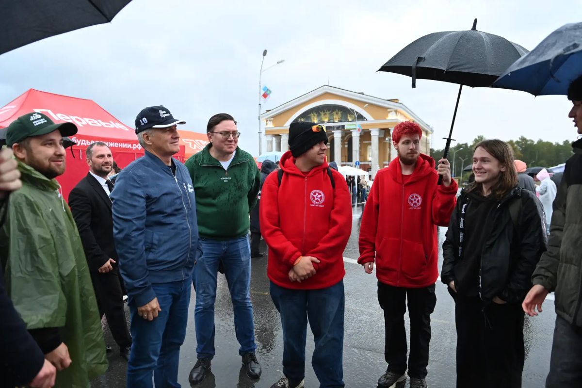 Артур Парфенчиков: Никакой дождь не остановит нашу молодежь Артур Парфенчиков: Никакой дождь не остановит нашу молодежь