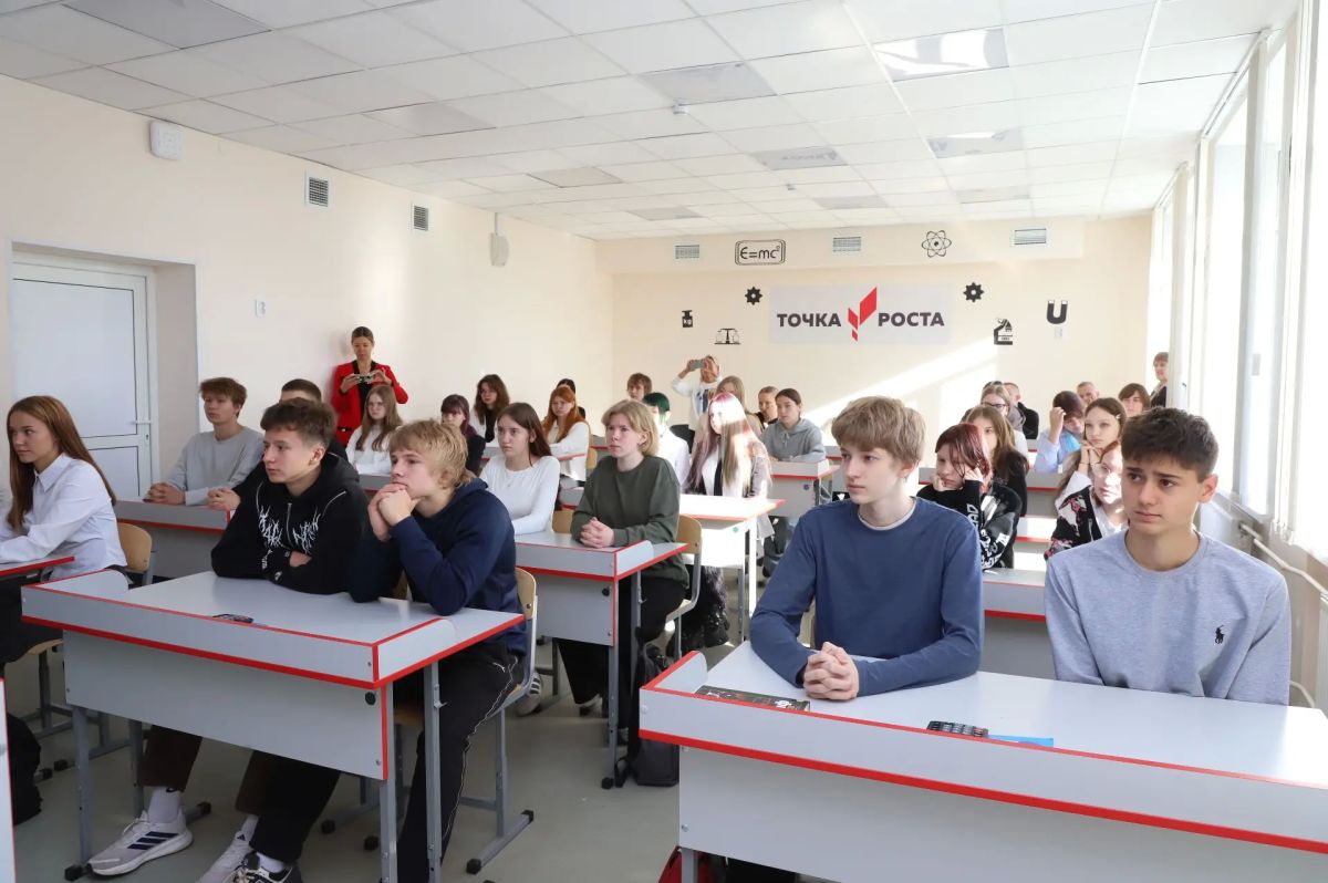 В шуйской школе прошёл «Урок мужества» В шуйской школе прошёл «Урок мужества»