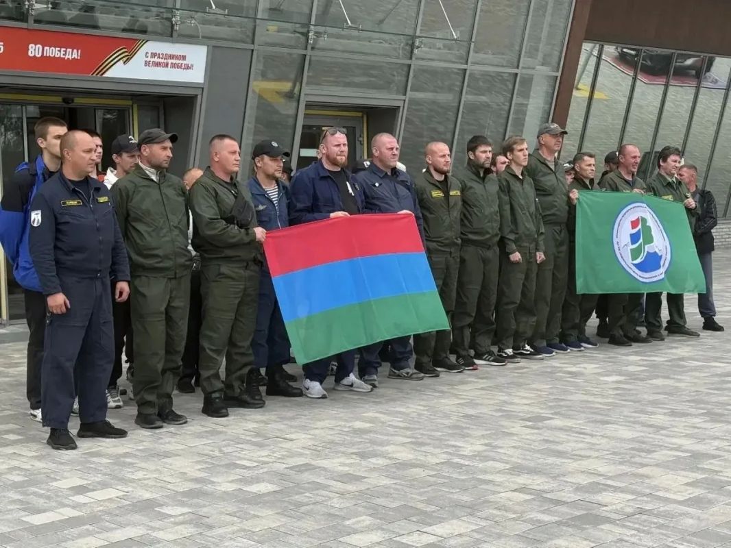 Наши пожарные вернулись из ЯмалоНенецкого автономного округа Наши пожарные вернулись из ЯмалоНенецкого автономного округа