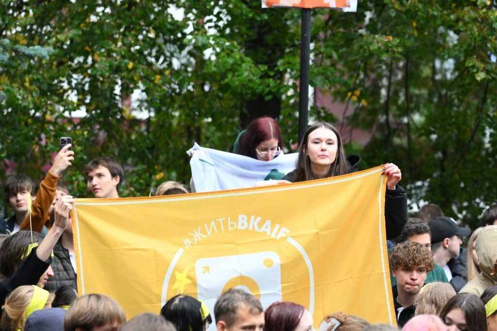 Цифра дня: более 2 тысяч первокурсников посвятили в студенты ПетрГУ Цифра дня: более 2 тысяч первокурсников посвятили в студенты ПетрГУ