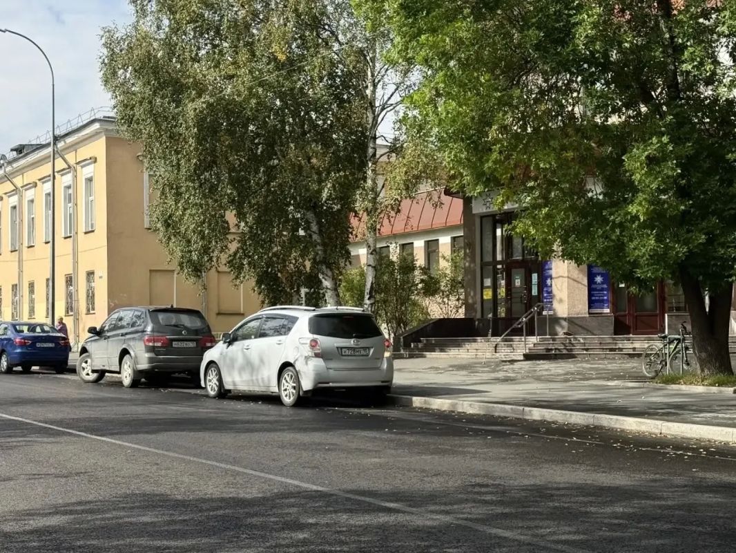 Еще один участок дороги обновили в Петрозаводске Еще один участок дороги обновили в Петрозаводске