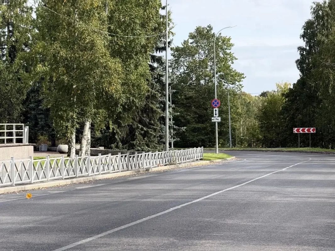 Еще один участок дороги обновили в Петрозаводске Еще один участок дороги обновили в Петрозаводске