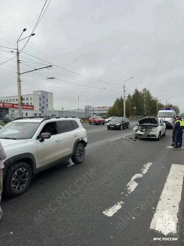 За прошедшие сутки подразделения территориального пожарно-спасательного гарнизона Республики Карелия реагировали на 5 оперативных событий: За прошедшие сутки подразделения территориального пожарно-спасательного гарнизона Республики Карелия реагировали на 5 оперативных событий: