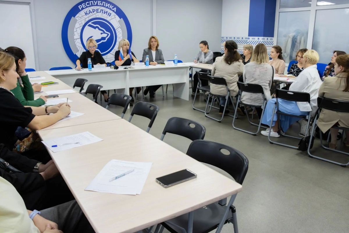 Галина Гореликова провела прием граждан по вопросам дошкольного образования Галина Гореликова провела прием граждан по вопросам дошкольного образования
