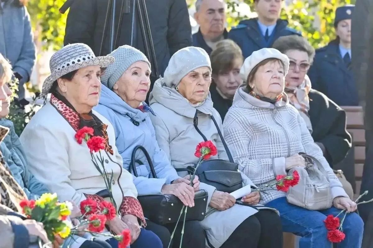 В Сквере Памяти Узников концлагерей открыли памятный знак В Сквере Памяти Узников концлагерей открыли памятный знак