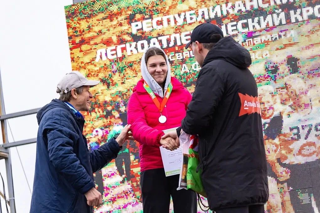 Колыхматова: Вновь лучшие!. Сегодня на спорткомплексе «Курган» определяли сильнейших в кроссе Колыхматова: Вновь лучшие!. Сегодня на спорткомплексе «Курган» определяли сильнейших в кроссе