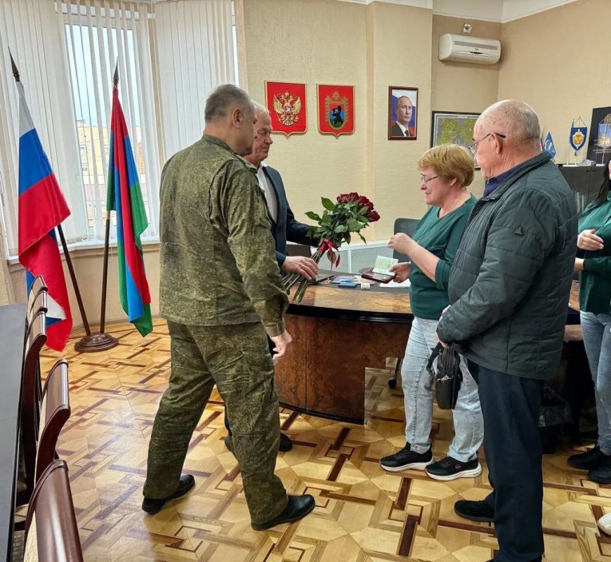 Семьям погибших участников СВО вручили ордена Мужества Семьям погибших участников СВО вручили ордена Мужества
