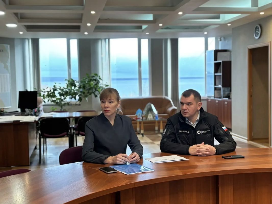 Колыхматова: Встретилась с первым заместителем председателя Карельского регионального отделения СоюзМаш Николаем Фроловым и руководителем аппарата Карельского РО СоюзМаш Анной Андроновой, чтобы обсудить проведение... Колыхматова: Встретилась с первым заместителем председателя Карельского регионального отделения СоюзМаш Николаем Фроловым и руководителем аппарата Карельского РО СоюзМаш Анной Андроновой, чтобы обсудить проведение...