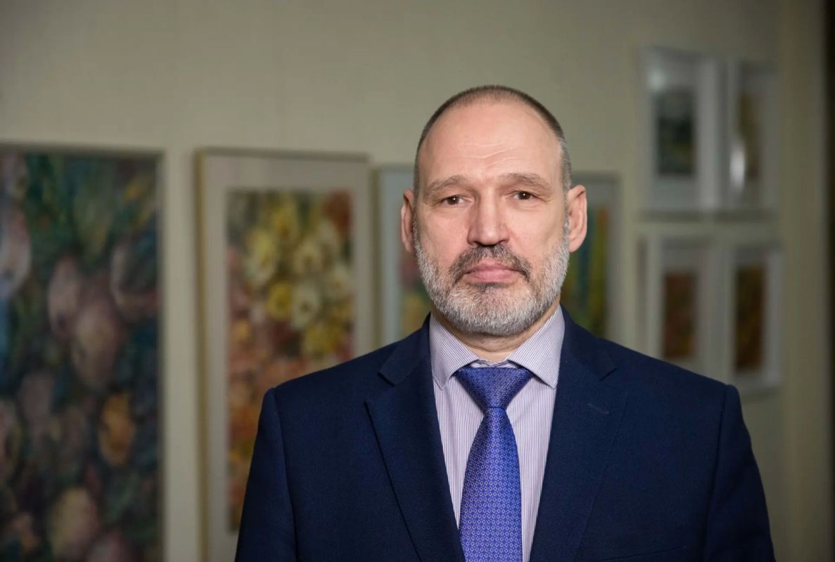 Геннадий Сараев поддержал предложение о бесплатном получении рабочей профессии для школьников, не сдавших ГИА