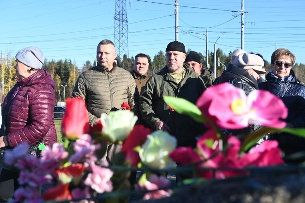 В столице Карелии высадили «Сад памяти» в честь героев СВО В столице Карелии высадили «Сад памяти» в честь героев СВО