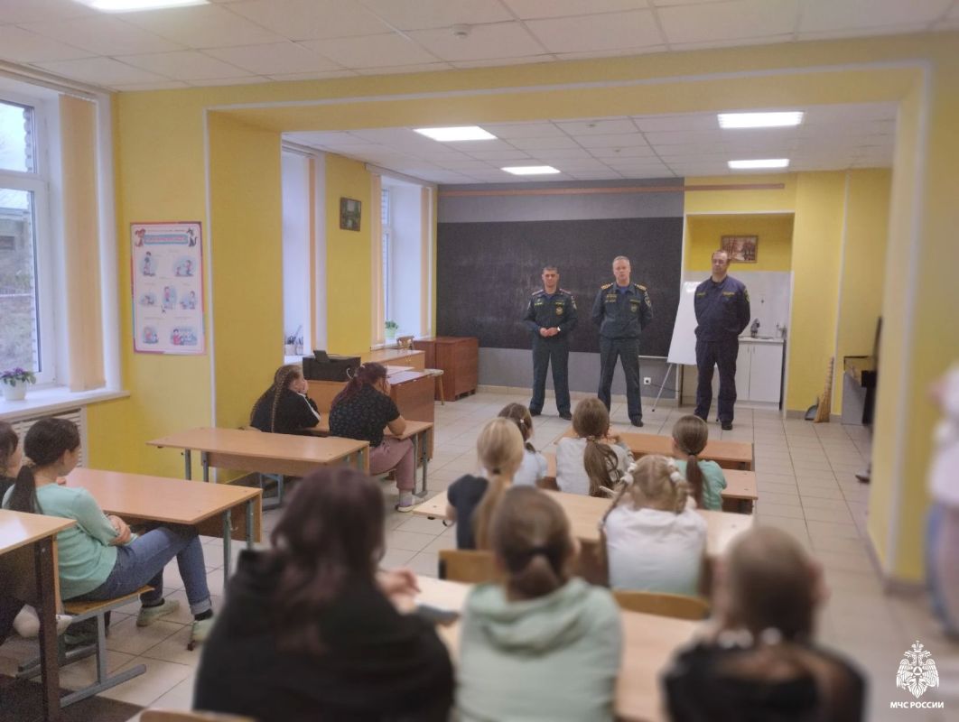 Детям напомнили о безопасности в осенне-зимний период Детям напомнили о безопасности в осенне-зимний период