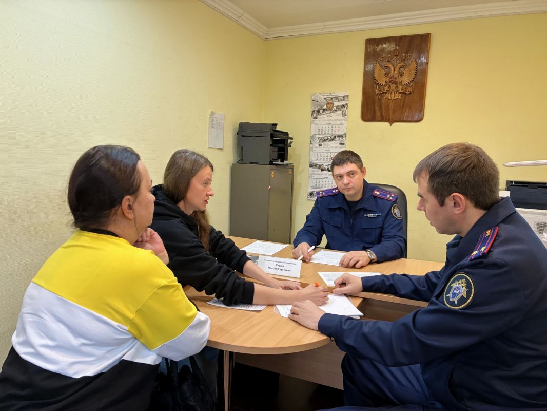 Руководитель следственного управления провел выездной прием граждан в городе Беломорске Руководитель следственного управления провел выездной прием граждан в городе Беломорске