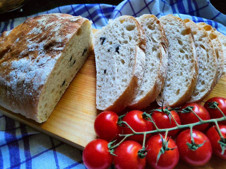 Итальянская Чиабатта с Оливками: Рецепт, Который Покорит Ваши Сердца