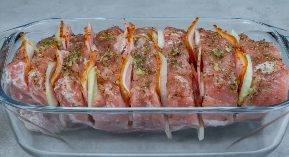 Причины, по которым мясо в духовке сушится, и как этого избежать