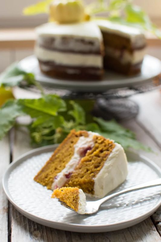 Открываем секреты идеального тыквенного торта с ванильным кремом