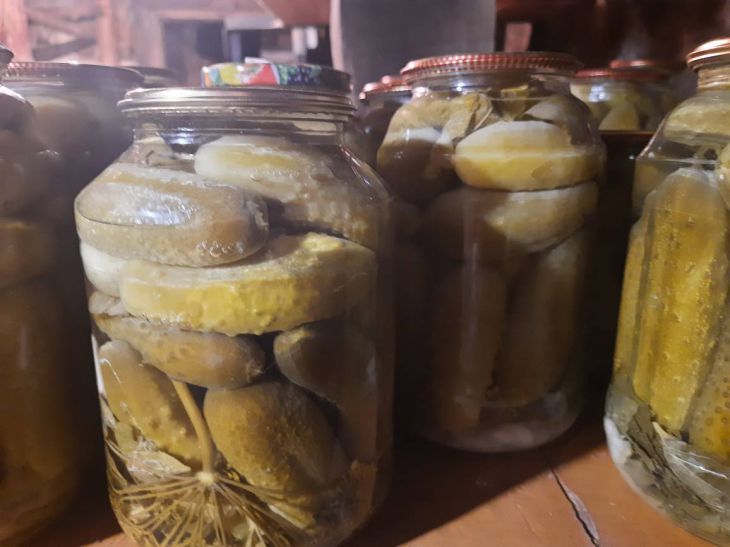 Какие банки нельзя переворачивать при консервации: 90% хозяек не знают