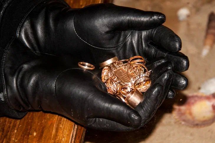 Как хранить кожаные перчатки, чтобы они не потеряли первоначальную красоту: простые советы