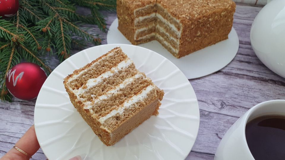 ПП Медовик без хлопот: простой рецепт для сладкоежек