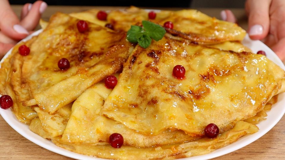 Как приготовить блинчики «Креп Сюзетт»: изысканный десерт с апельсиновым соусом