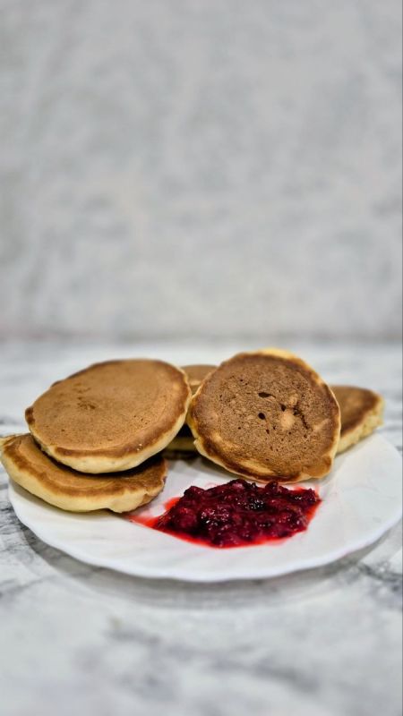 Панкейки с брусникой: идеальный завтрак для настоящих гурманов