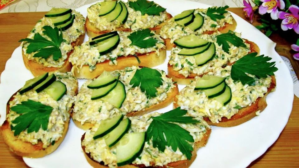 Вкусные бутерброды за считанные минуты — палочка-выручалочка для занятых